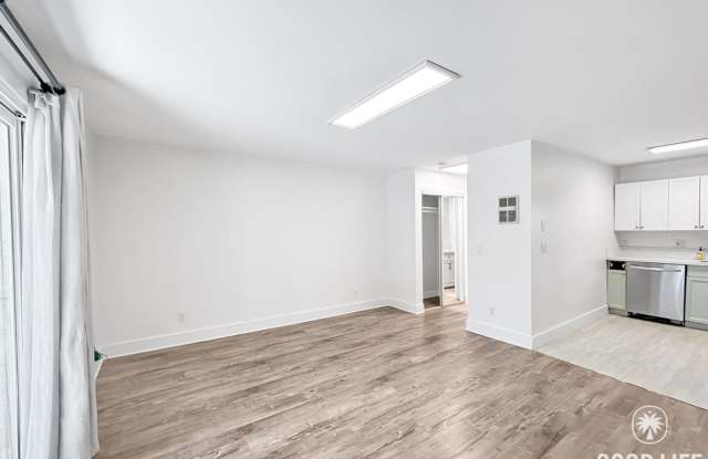 Great Studio Available for Rent in Mission Hills! photos photos