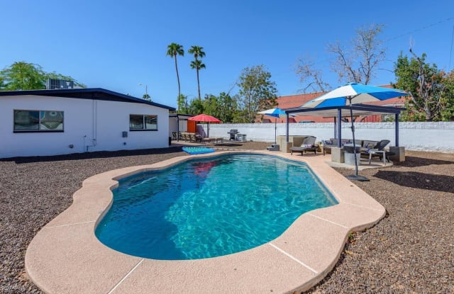 7324 E EDGEMONT Avenue - 7324 East Edgemont Avenue, Scottsdale, AZ 85257