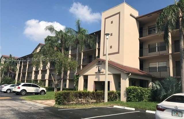 13105 SW 16th Ct Gallery 2