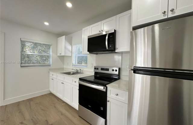 3331 SW 15th Ave photos photos