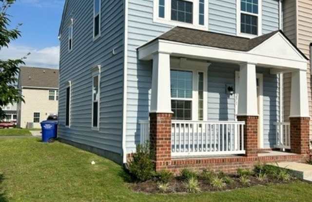 **3bed House - Skip The Apartment Chaos - Minutes from the Base, Casino, and Ship Yard!”** photos photos
