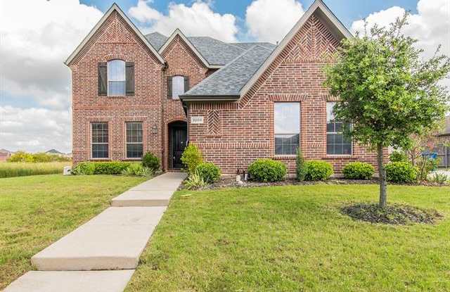 3200 Paradise Lane Gallery 2