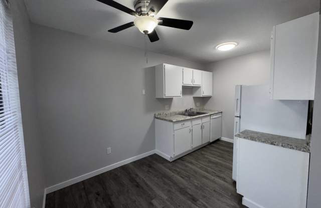 Walnut Woods photos photos