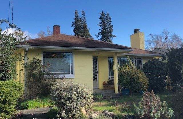 4744 34th Ave NE - 4744 34th Avenue Northeast, Seattle, WA 98105