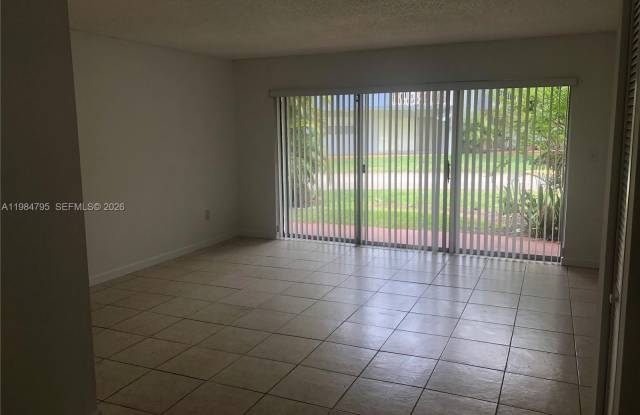 9355 Fontainebleau Blvd photos photos