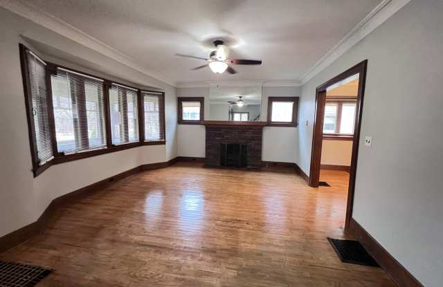 Spacious 4 bedroom home! Gallery 4