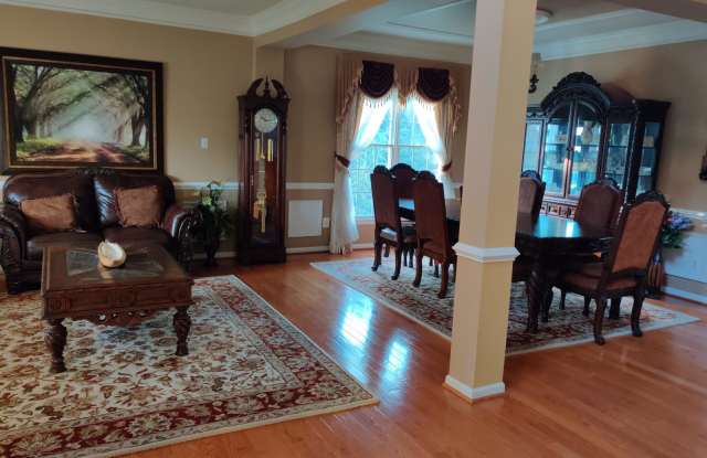 22608 GLEEDSVILLE MANOR DRIVE Gallery 4
