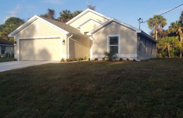 2043 Ananas Road photos photos