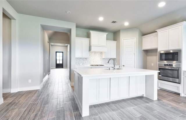 1730 Holmwood Drive Gallery 3