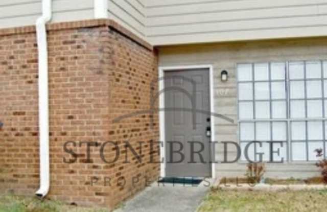 2 bed, 1.5 bath townhome in Helena Gallery 1