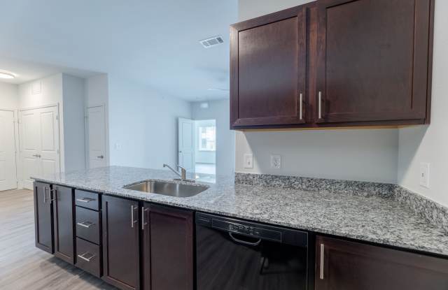 Stallion Ridge Apartments - Affordable Housing Gallery 4