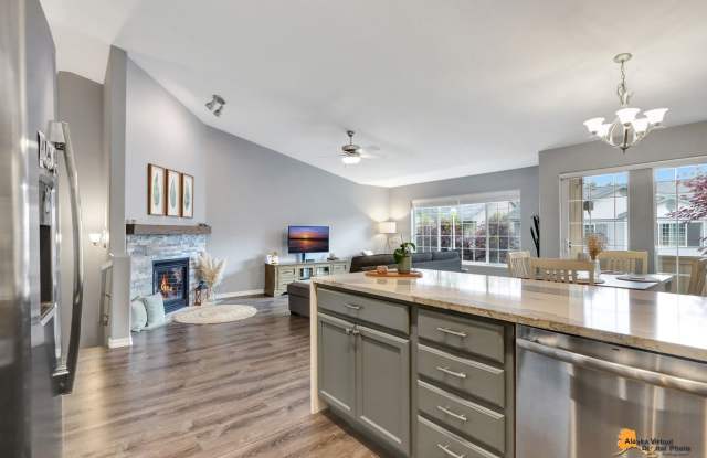 Stunning 3 Bedroom Home in East Anchorage with Garage photos photos