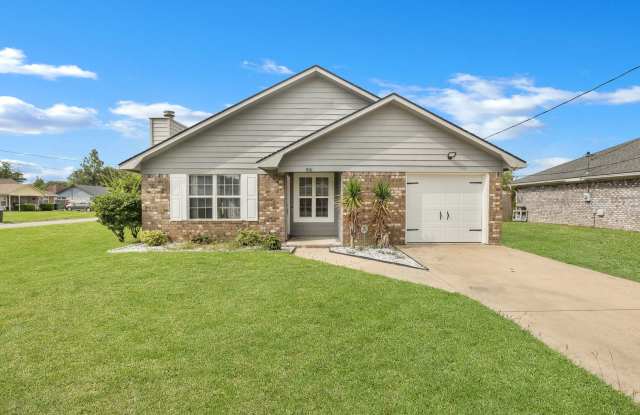 MOVE IN READY (PET FRIENDLY) - 921 Churchfield Drive, Hinesville, GA 31313