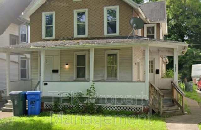 127-129 Avenue B photos photos