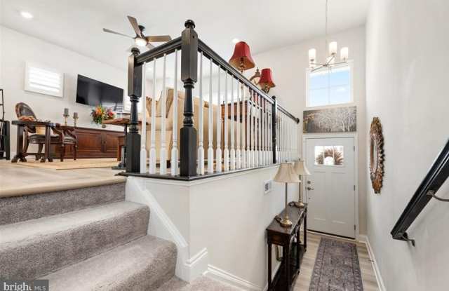 35302 Wright Way Gallery 3
