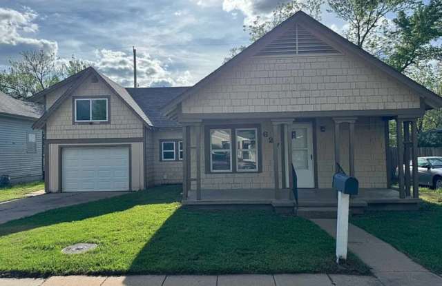 627 Houser Drive photos photos