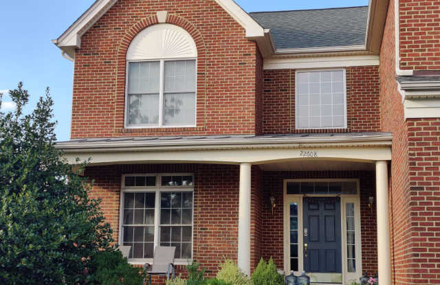 22608 GLEEDSVILLE MANOR DRIVE Gallery 2