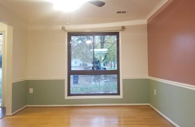 213 N COTTAGE ROAD Gallery 4
