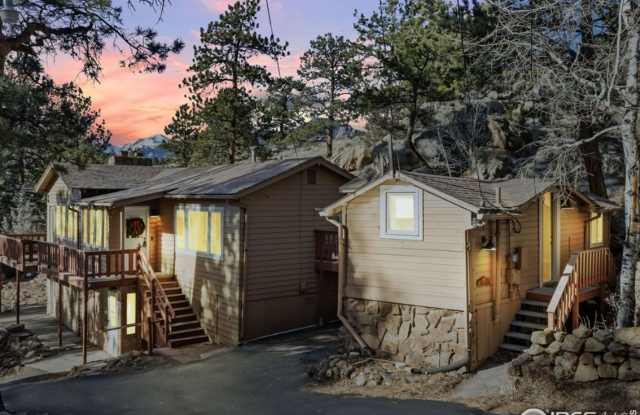 Charming 2BR House in Estes Park, Walk Downtown, Furnished, Utilites Included photos photos