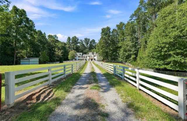 13770 Birmingham Highway Gallery 2