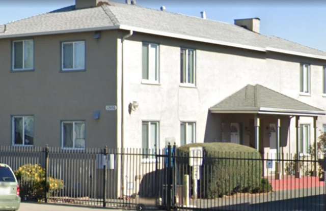 Recently Remodeled 2 Bedroom, on San Pablo Ave, in East Richmond Area photos photos