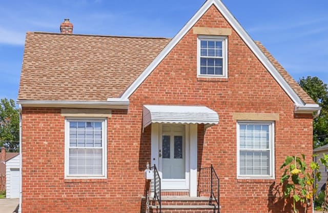 13103 Grannis Rd - 13103 Grannis Road, Garfield Heights, OH 44125