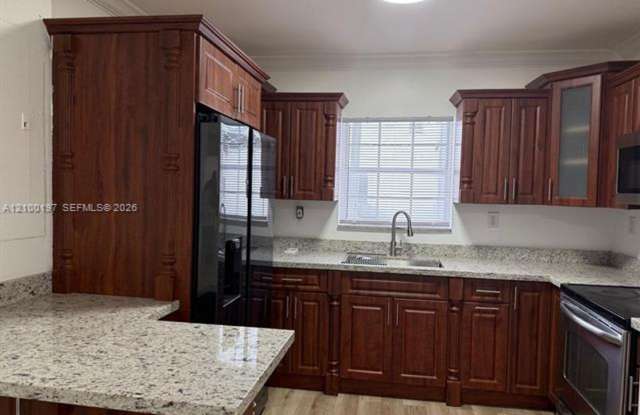 720 NW 19th Ct # 720, Miami, FL 33125 Gallery 1