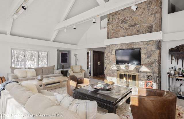 60 Northway Drive Gallery 3