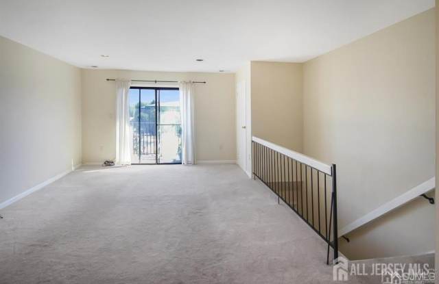1220 N Oaks Boulevard N Gallery 2