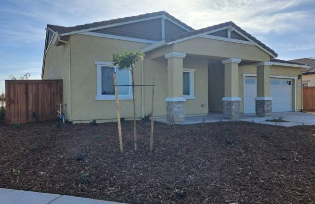 This Smart Home in Dixon is Luxurious with Loads to Offer! Gallery 4