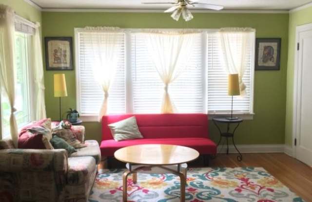 725 NW Birch Street Gallery 3