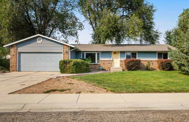 Charming 3-Bedroom Home in West Boise – Spacious Yard  Modern Comforts photos photos