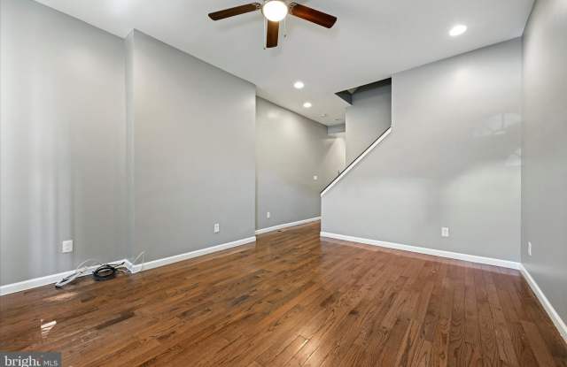 2468 GREENMOUNT AVENUE Gallery 3