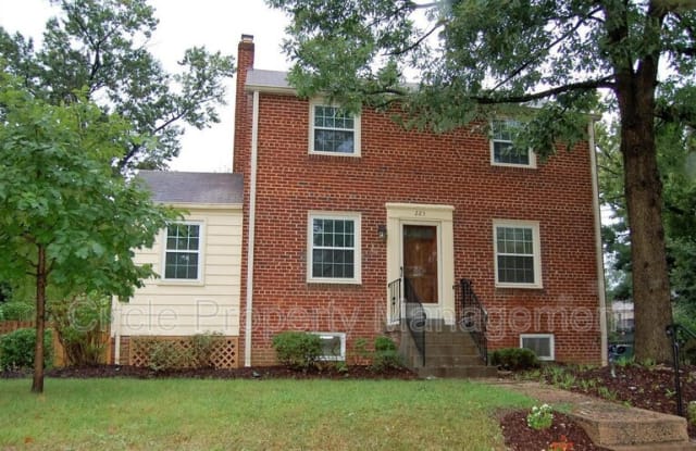 225 N Galveston St - 225 North Galveston Street, Arlington, VA 22203