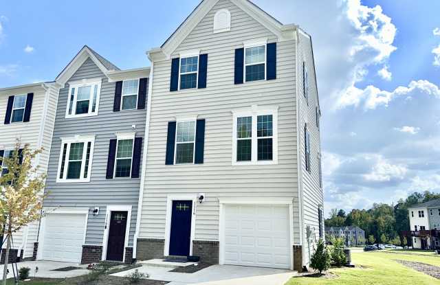 Amazing 3BD, 2.5BA End-Unit Townhome with 4th Bonus Room in the Heart of Durham photos photos