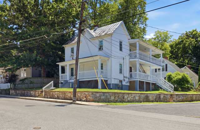 650 Alleghany Ave APT 3 photos photos