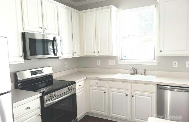 8415 Chaceview Court Gallery 3