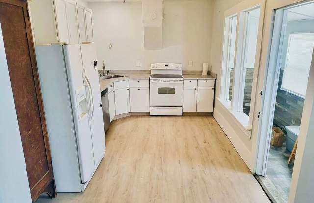 312 Electric St photos photos