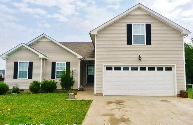 1335 Jenny Ct - 1335 Jenny Court, Clarksville, TN 37042
