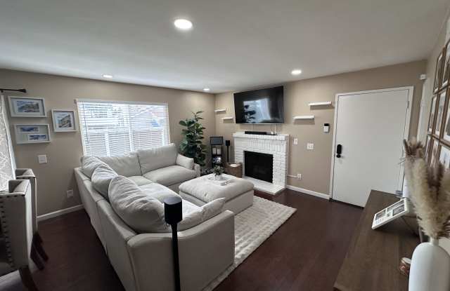256 Riverview Way photos photos