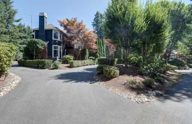 Spacious 4 Bedroom 2.75 Bath Luxury Sammamish Home, Designer Finishes, Pet Friendly! photos photos