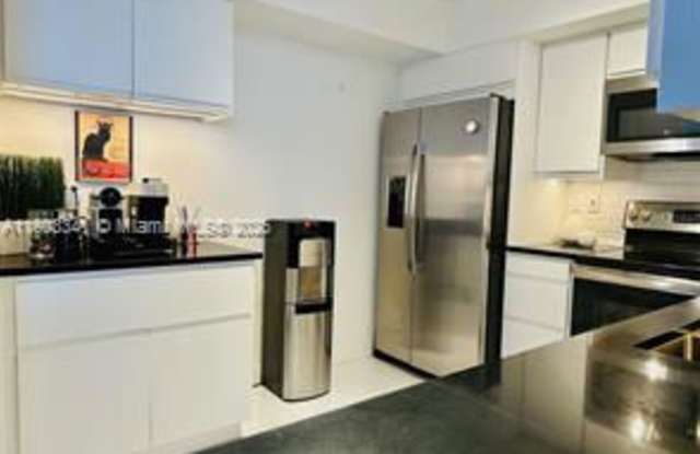 19101 Northeast 36th Place photos photos