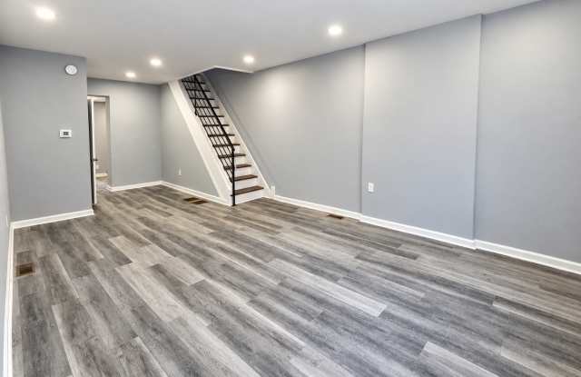 Stylish 2-Bedroom Newbold Home with Modern Upgrades, Central Air & Private Backyard Gallery 1