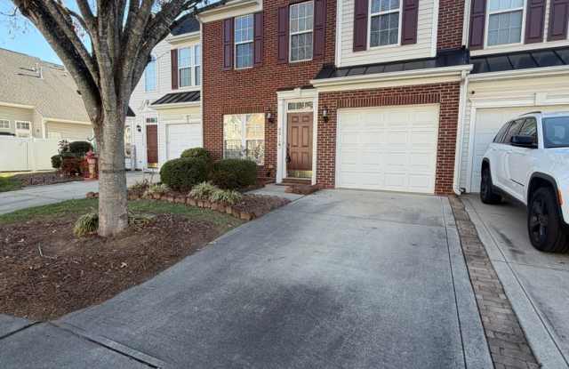 Charming 3BR Townhome in Sought-After Harrisburg Town Center photos photos