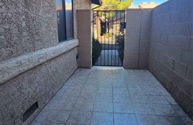 3981 Delos Drive Gallery 4