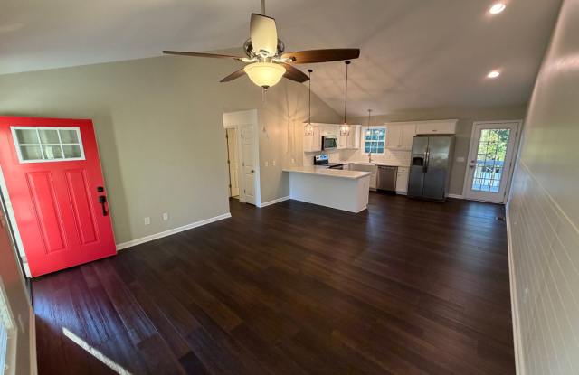 Amazing custom 3 bedroom 2 bath rental home in Gibsonville,NC Gallery 4