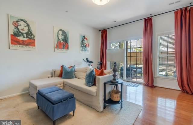 11429 LOG RIDGE Drive Gallery 2