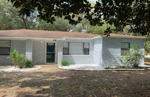 1905 Athens Ave - 1905 Athens Avenue, Warrington, FL 32507