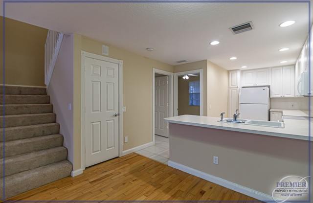 ***PET FRIENDLY ***GATED COMMUNITY ***CLOSE TO BEACHES AND COMMERCIAL CENTERS***BONITA BEACH ROAD*** photos photos