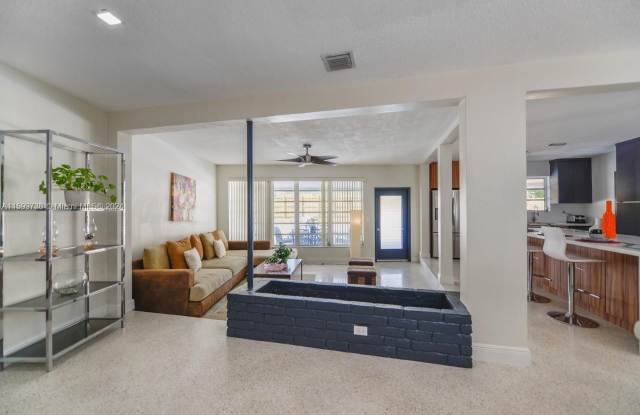 12520 NE Miami Pl - 12520 Northeast Miami Place, North Miami, FL 33161